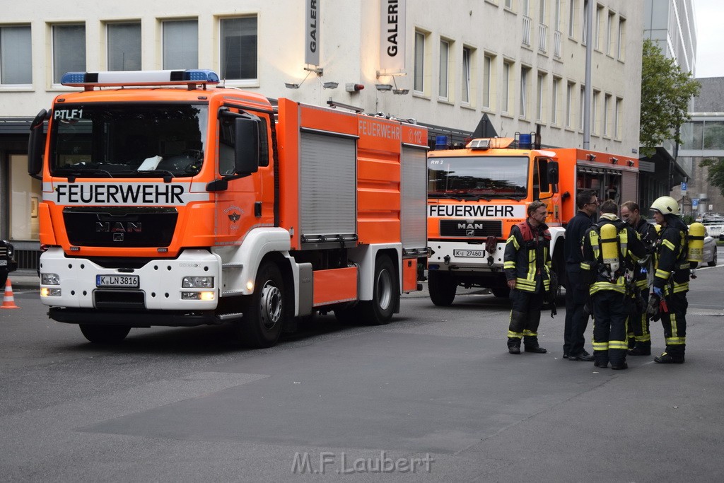 Feuer 2 WDR Koeln Altstadt Nord An der Rechtschule P041.JPG - Miklos Laubert